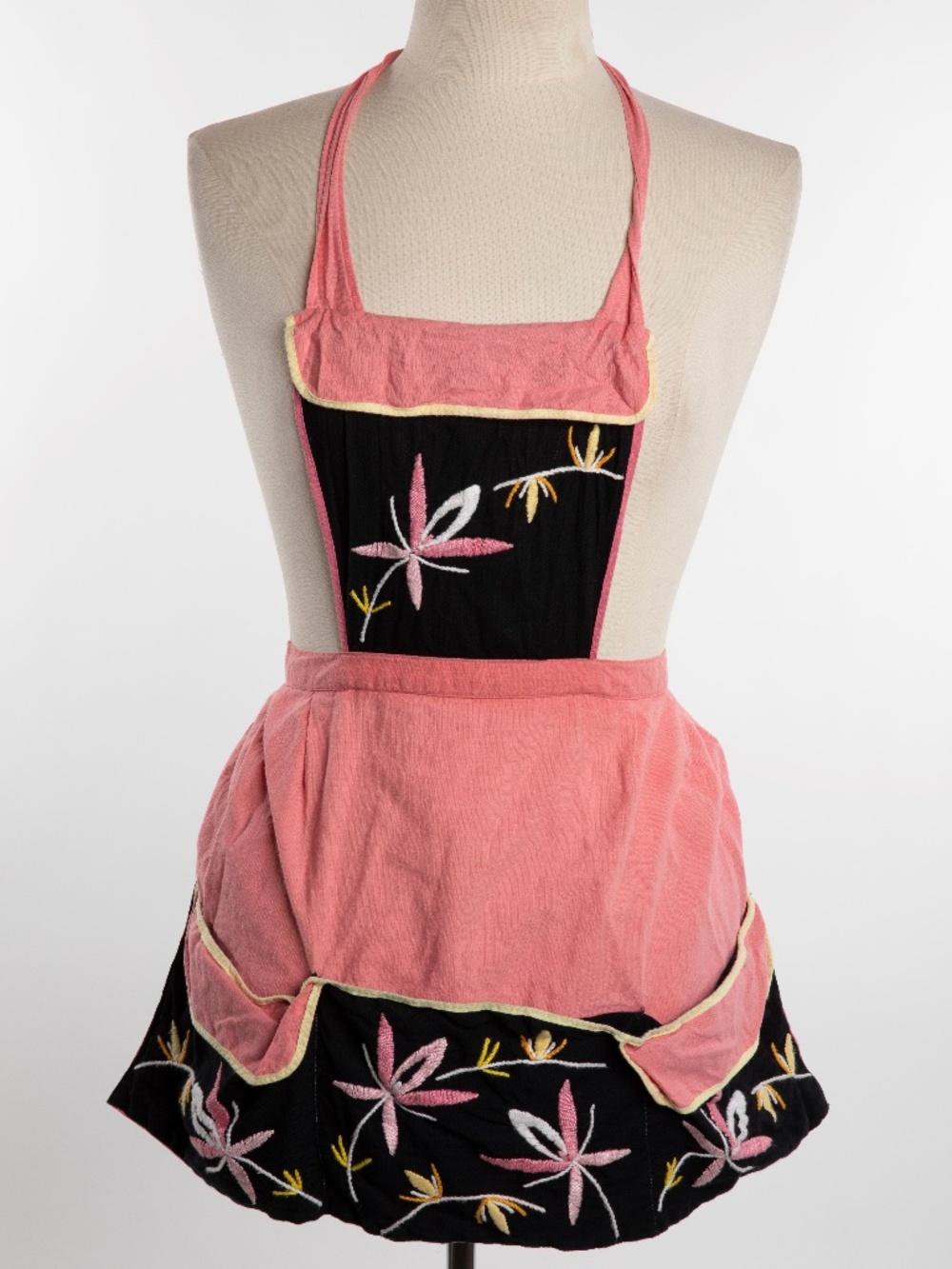 Vintage Women's Apron Pink and Black with Embroidery and Pockets